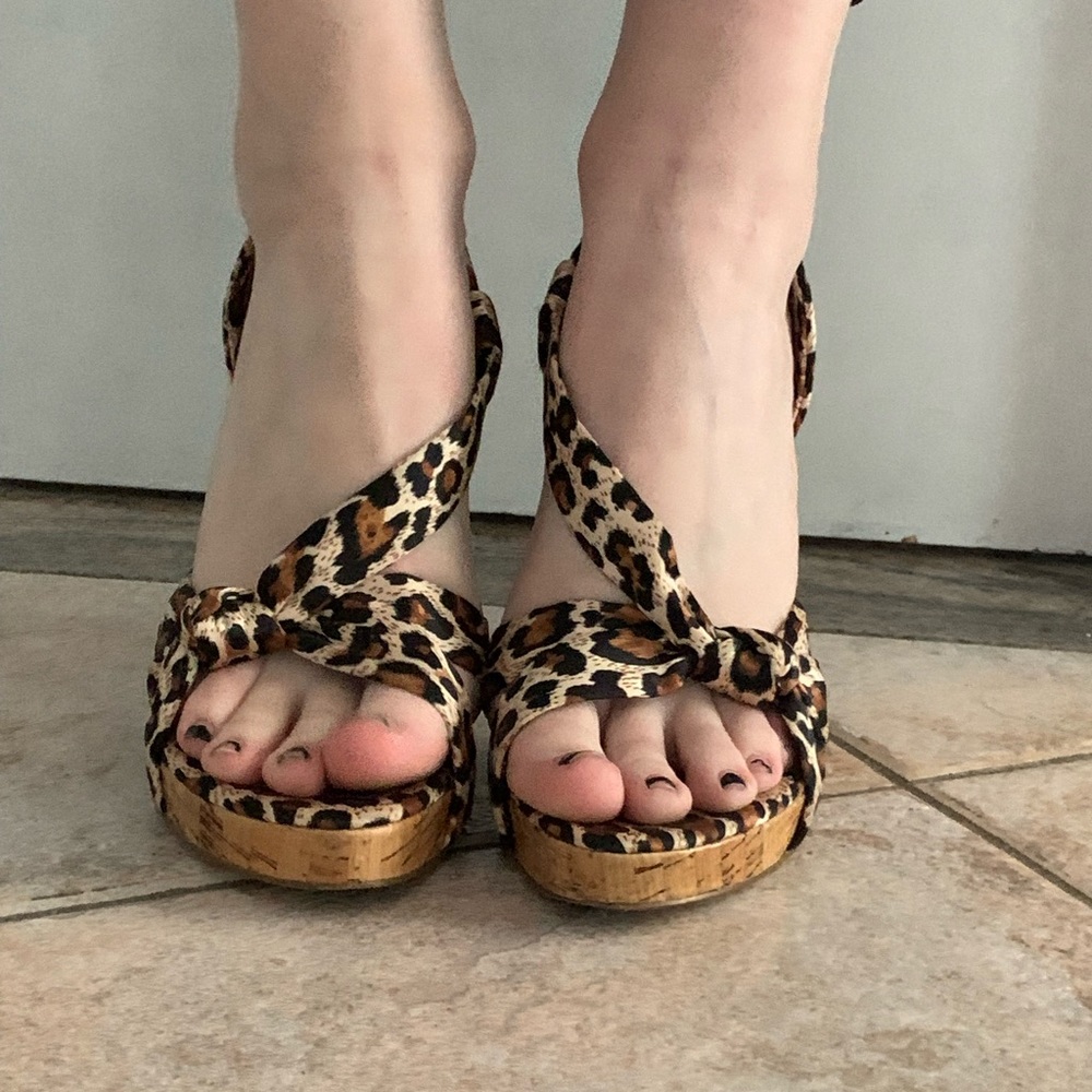 JLO Jennifer Lopez animal print high heel shoes size 8